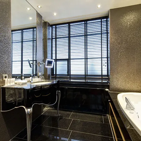 The Toren Amsterdam, By The Pavilions 4*