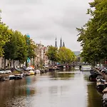 The Toren Amsterdam, By The Pavilions ホテル 4*