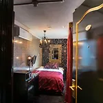 The Toren Amsterdam, By The Pavilions 4* アムステルダム