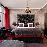 The Toren Amsterdam, By The Pavilions アムステルダム
