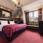 The Toren Amsterdam, By The Pavilions アムステルダム