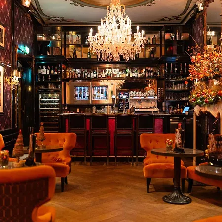 The Toren Amsterdam, By The Pavilions 4*