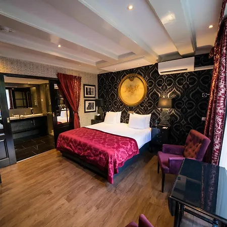 The Toren Amsterdam, By The Pavilions