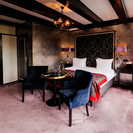 The Toren Amsterdam, By The Pavilions