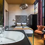 The Toren Amsterdam, By The Pavilions 4* Amsterdam